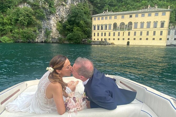 1 Hour Private and Guided Cruise to Lake Como Mostes motorboat - Villa Pliniana and the luxury hotels