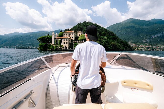 1 Hour Private Cruise on Lake Como Motoscafo Cranchi - Moltrasio and the former Versace villa
