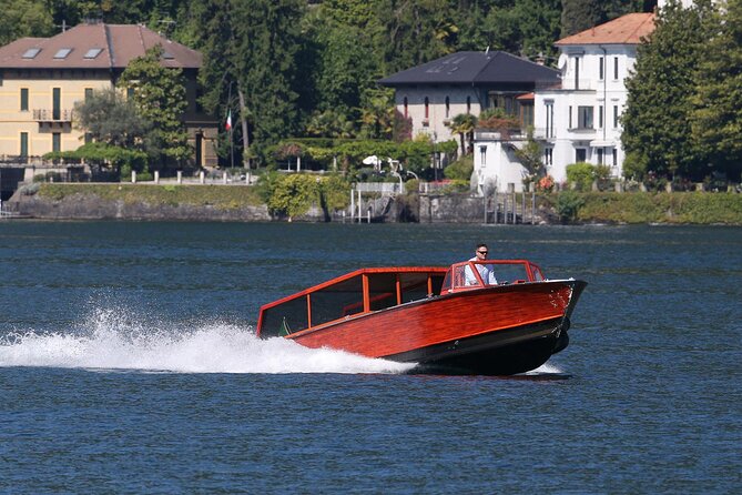 1 Hour Private Wooden Boat Tour on Lake Como 10 pax - Key points before you book