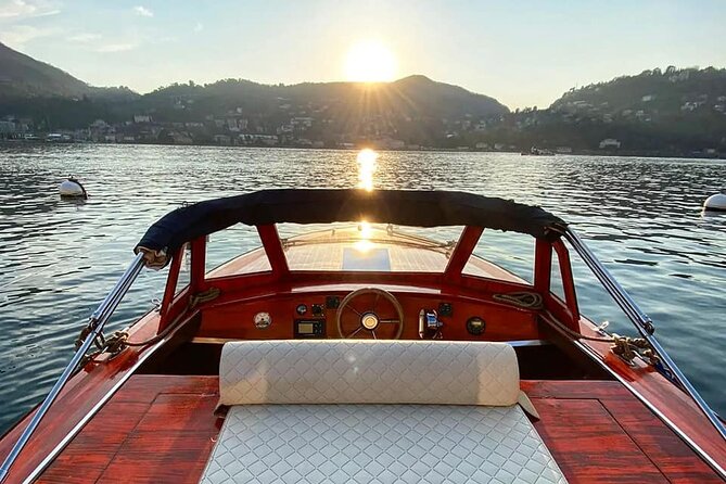 1 Hour Private Wooden Boat Tour on Lake Como 10 pax - Laglio and Villa Oleandra