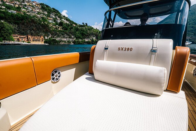 1H Luxury Cruise Como Lake Tender Yacht Invictus 9 Pax - Torno and Villa Pliniana