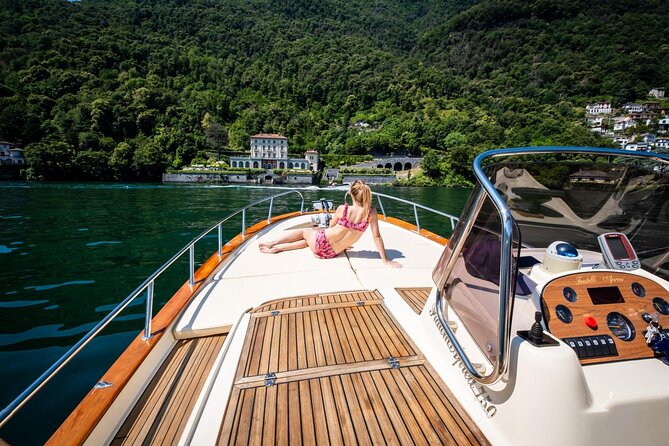 1H Private Cruise on a beautiful wooden speedboat on Lake Como - Key points to know before booking