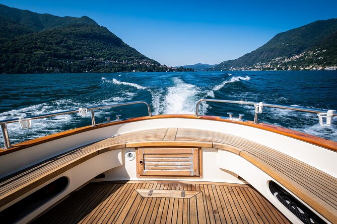 1H Private Cruise on a beautiful wooden speedboat on Lake Como - Finding the boat at Sant’Agostino pier