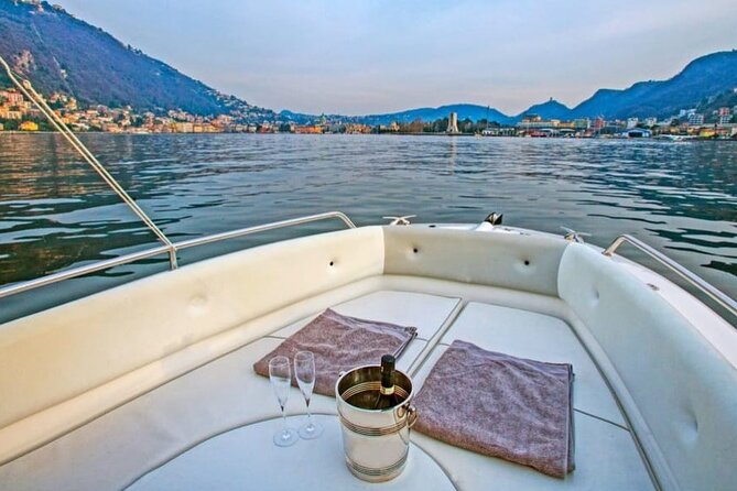 2 Hours and 30 Minutes Private Tour Lake Como - Villa Fontanella, Villa Le Rose, and the Como shoreline