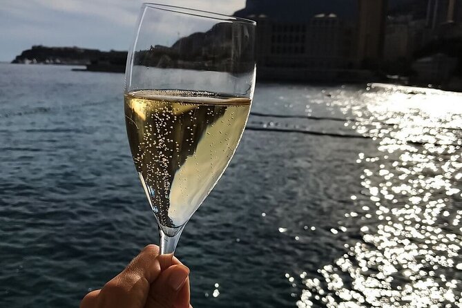 2 Hours Private Boat Tour Como - Villa Carlotta and the romantic villa tradition