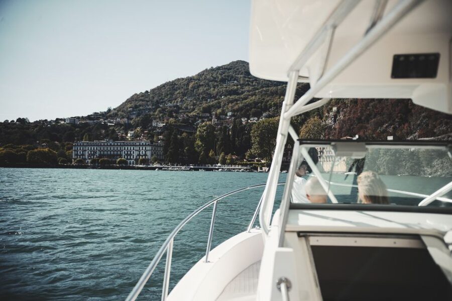 2 hours Private boat tour on lake of Como - What is included aboard the boat