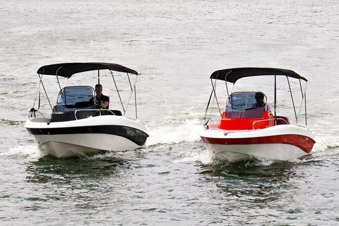 2 Hours Rent Boat SuBacco Lake Como - Moltrasio and the villa-lined western shore