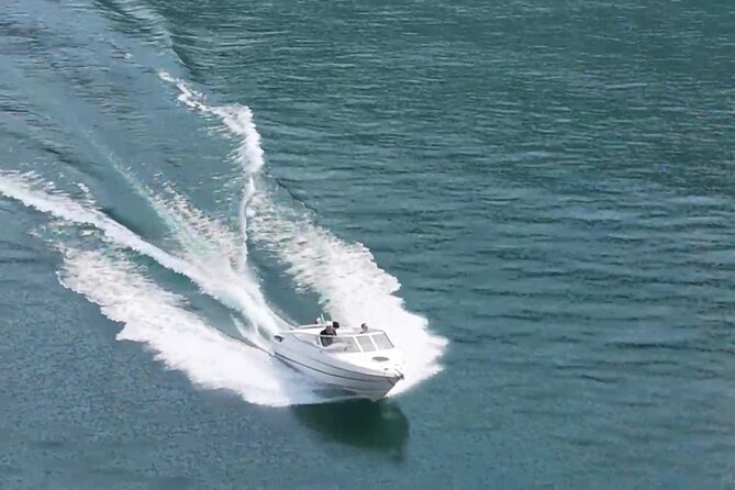 2H, 3H, 4 Hours Private Boat Tour in Lake Como Luxury Experience - Choosing between two, three, and four hours