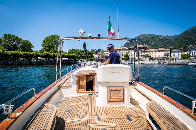 2H Private Cruise on a beautiful wooden speedboat on Lake Como - Comacina Island and the tour’s best pause