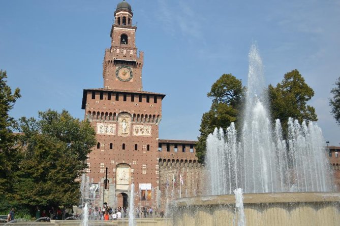 3-Hour Milan City Tour with The Scala Theatre - small group tour - Walking through Milan’s glass-roofed drawing room