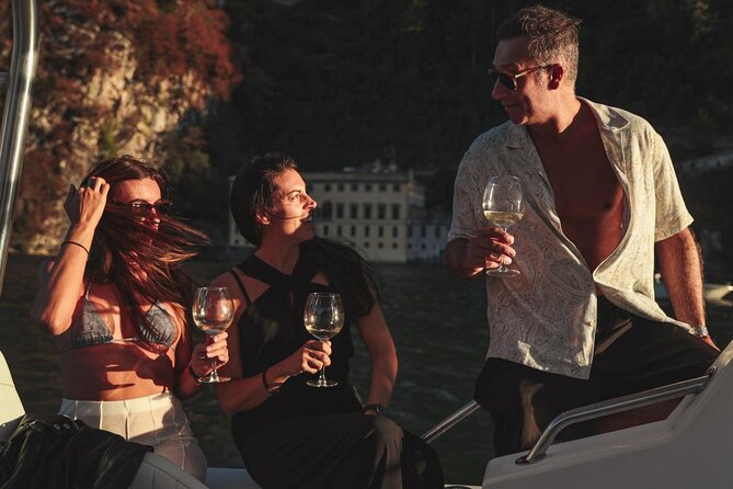 3 Hours Private Boat Cruise on Lake Como with Open Bar - Villa Balbianello and the Lenno shore