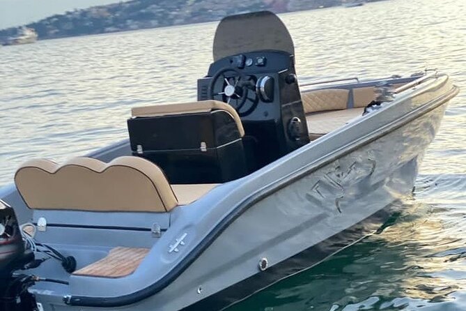 3 Hours Private Boat Tour in Subacco Lake Como - Why Lake Como makes more sense from a private boat