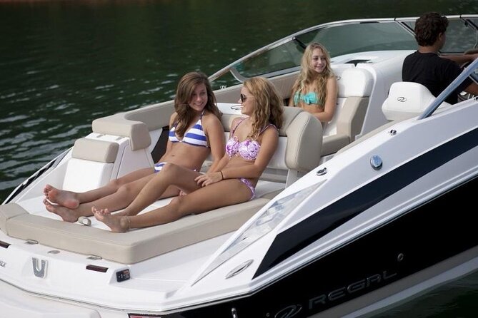 3 Hours Private Breathtaking Como Lake Boat Tour - Why the lake looks better from a private boat
