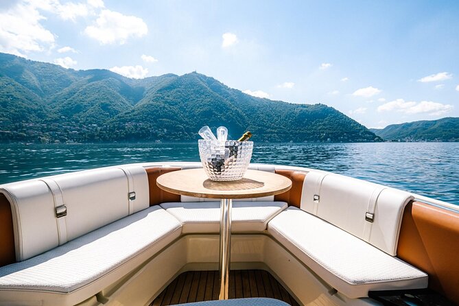 3H Guided Cruise Stop Bellagio Tender yacht Invictus 9 Pax - Swimming near the Lecco branch