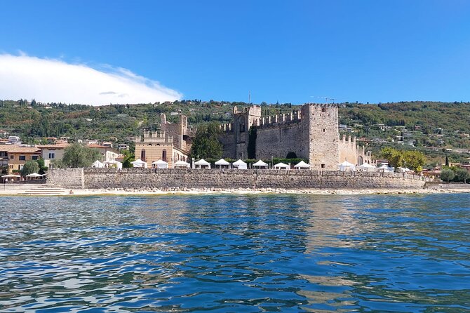 4-Hour Boat Tour on Lake Garda from Lazise - What the captain adds to the outing