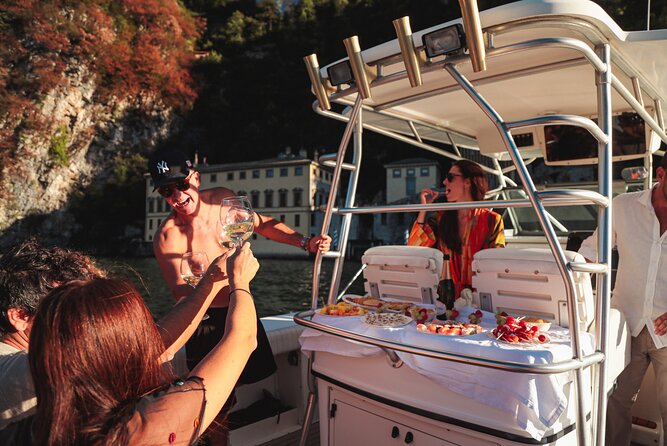 4 Hours Private Boat Cruise on Lake Como - Tremezzo, Villa Carlotta, and the crossing to Bellagio