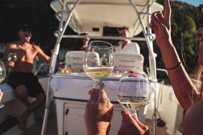 4 Hours Private Boat Cruise on Lake Como with Open Bar - Leaving Como beside Life Electric