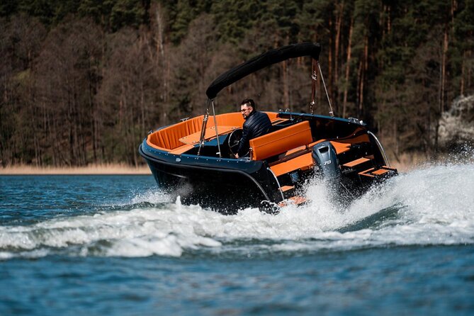 4 Hours Private SuBacco Lake Como Boat Tour - Cernobbio, Moltrasio, and the famous western shore