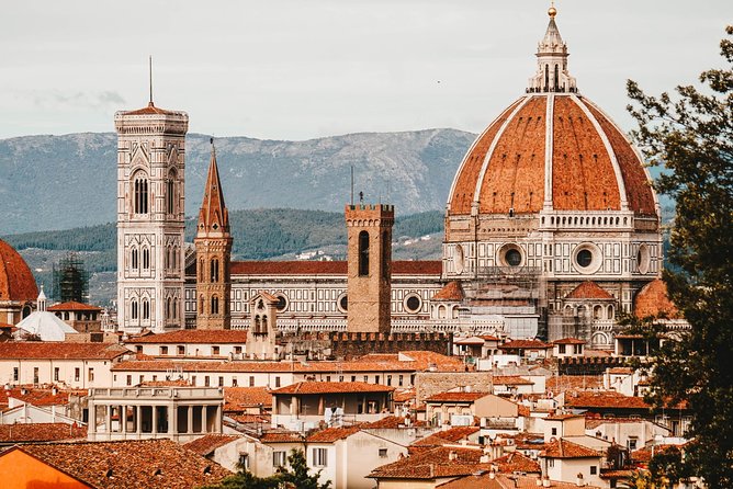 6-Day Cinque Terre, Florence & the Flavours of Tuscany Tour from Milan to Rome - Montepulciano, Pienza, and wine country