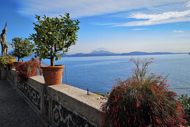 A unique private boat tour of isola Bella with guide Micaela - Inside the 17th-century palace