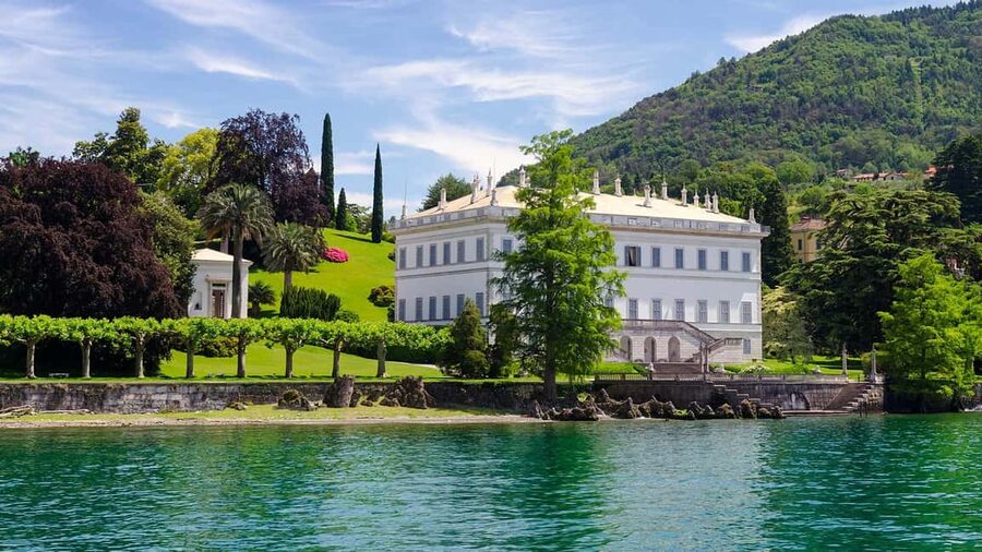 Bellagio: Lake Como Shared Boat Tour - The audio guide is useful, but bring your own setup