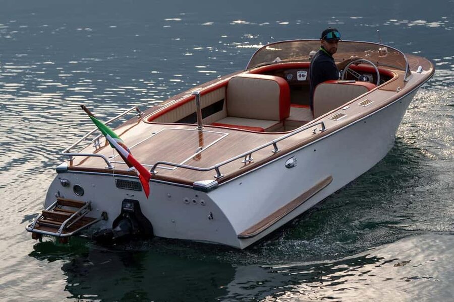 Bellagio/Menaggio: Private Trip on a Vintage Wooden Boat - Picking your departure point: Bellagio, Menaggio, Varenna, or Tremezzo
