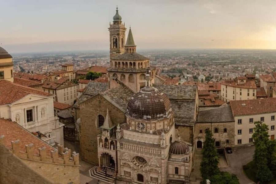 Bergamo : Highlights Private Walking Tour - Piazza Vecchia, the city’s grand central square
