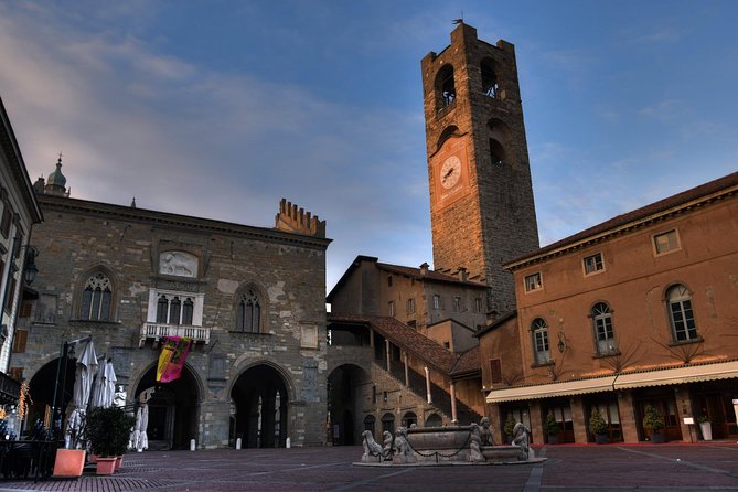 Bergamo Top Sights Private and Personalized Guided Walking Tour - Starting at Piazza Mercato delle Scarpe
