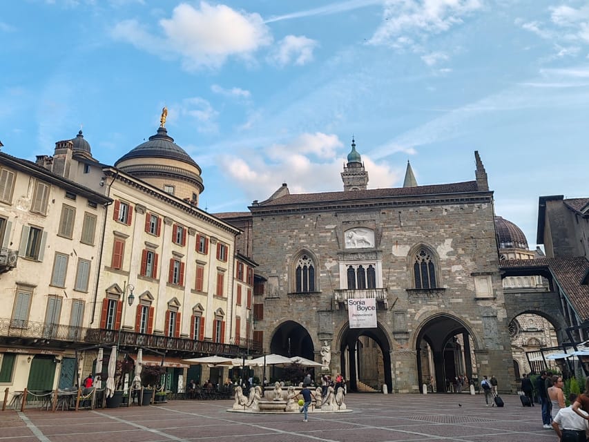 Bergamo: Upper Town Guided Tour with French-speaking Guide - Is $38 a fair price for 90 minutes?