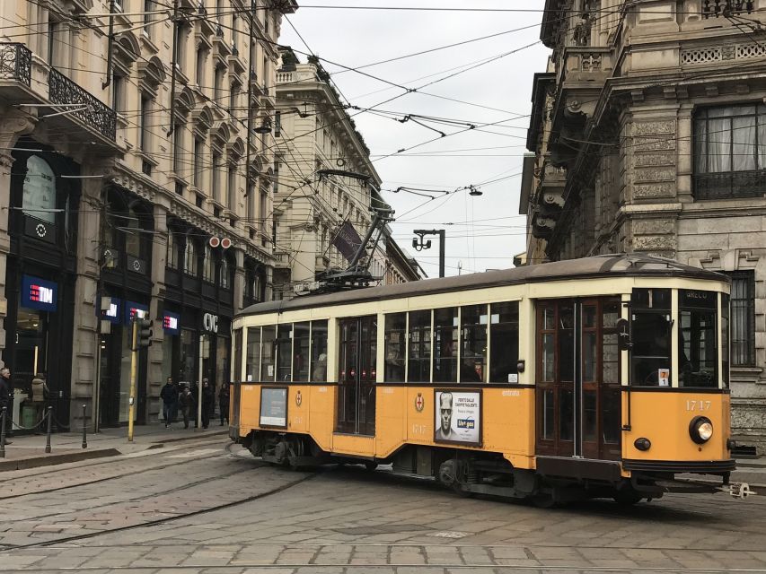 Best of Milan: Private Walking Tour - Narrow streets, old buildings, and stories behind them