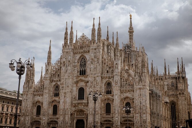 Best of Milan Small-group Walking Tour with Duomo visit - Starting at the Needle, Thread and Knot