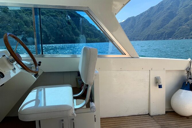 Boat tour on Lake Como 2 hours - Moltrasio, Carate Urio, and Laglio