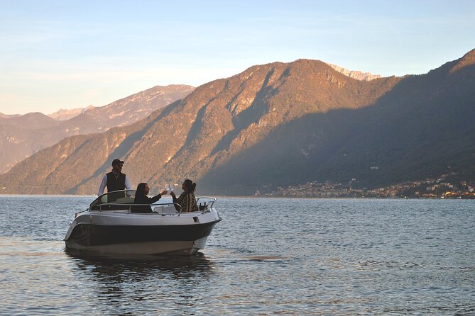 Boatparty Shared Tour on Lake Como–2 Hours of Villas, Wine & Swim - Key points to know before booking