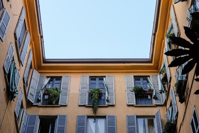 Brera district & Pinacoteca 2-hours guided experience with entrance tickets included - Key points to know before booking