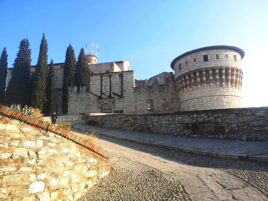 Brescia: the unexpected. History, local stories and a drink - The Queriniana Library and Piazza Paolo VI