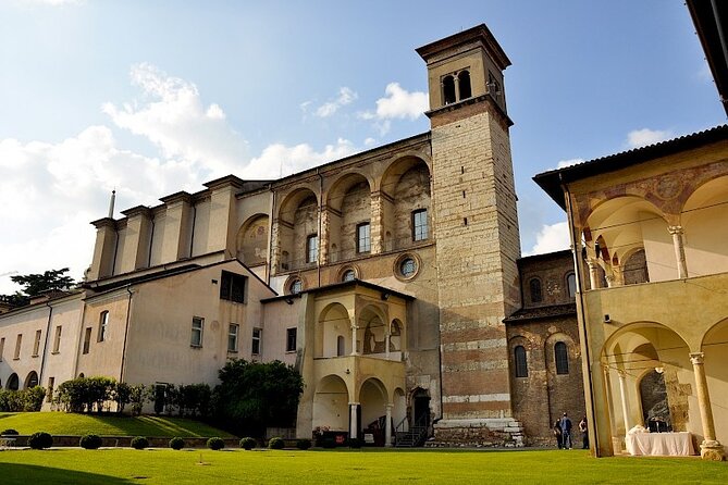 Brescia Walking Tour with Audio and Written Guide by a Local - Piazza Paolo VI and Brescia’s two cathedrals