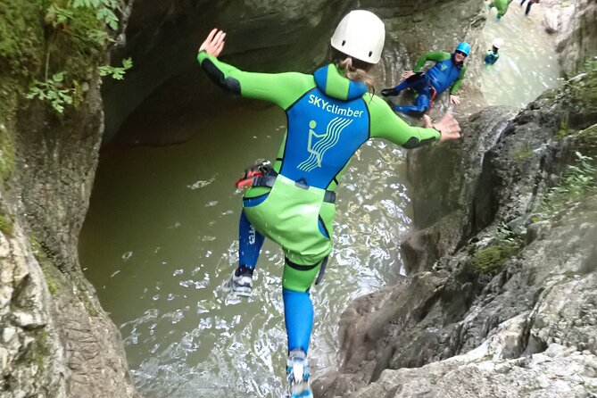 Canyoning "Gumpenfever" - beginner Canyoningtour for everyone - The guide’s safety-first approach