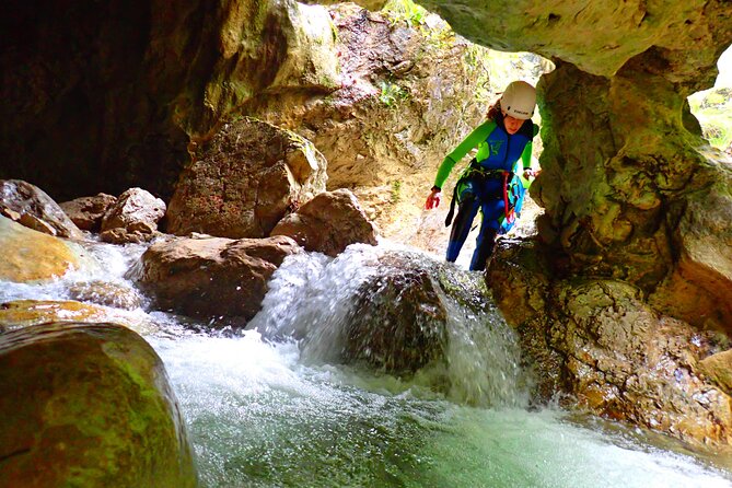 Canyoning "Summerrain" - fullday Canyoning Tour also for beginner - Booking timing and weather