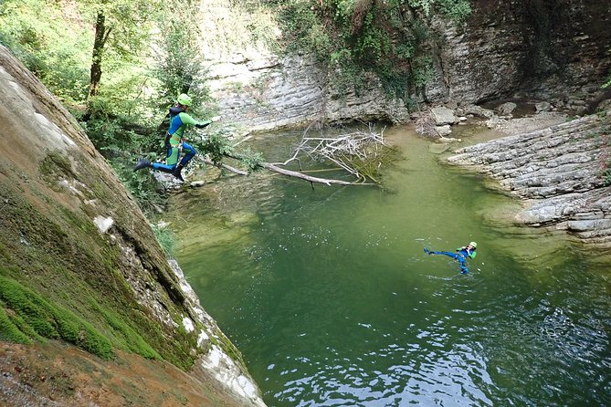 Canyoning "Vione" - advanced Canyoningtour also for sportive beginner - What the Vione canyoning route is really like