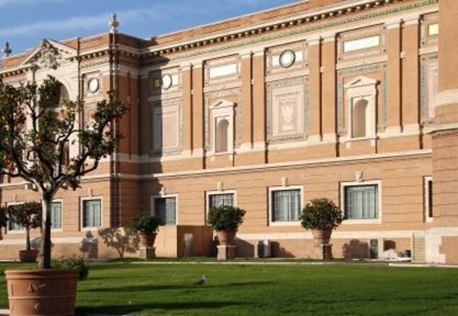 Christmas Time in Milan Walking Tour - Key points at a glance