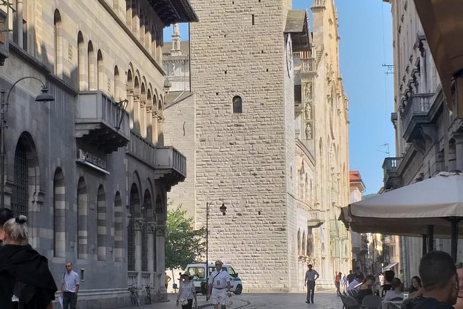 Como city and its History Exclusive Walking Tour (1 h from Milan) - The Duomo: Como’s grand Gothic starting point