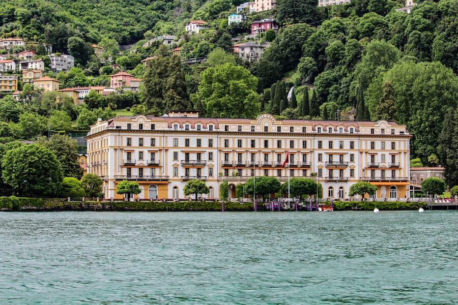 Como: Lake Como Shared Boat Tour - Famous names along the shore