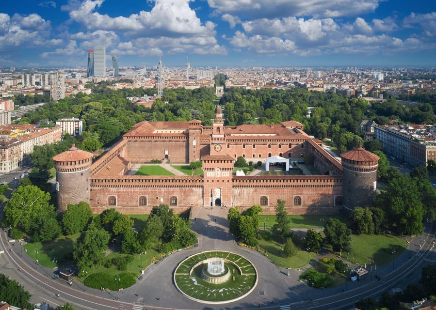 Como & Milan in One Day: Milan's Duomo & Lake Como Boat Tour - Como town, lunch, and free time