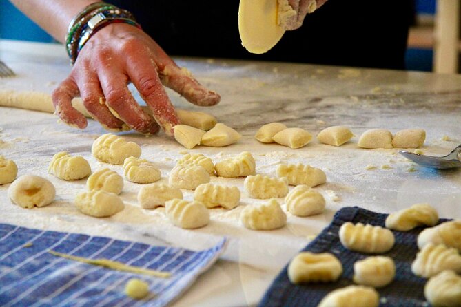 Cooking Class : Fresh pasta and TIRAMISÙ with Lake Garda wines - From pasta sheet to a shared meal