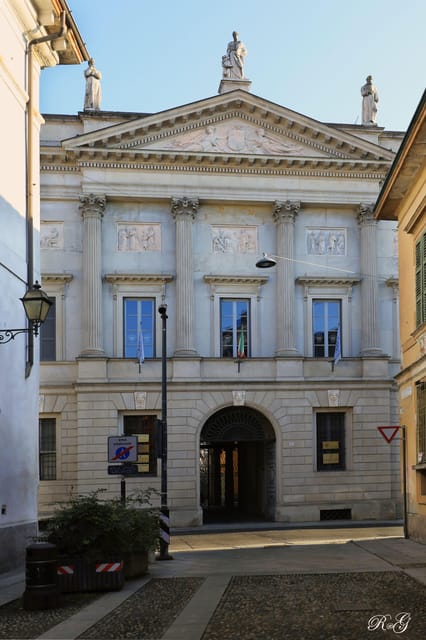 Cremona: Visit the Violinmaker School - The Secret of Strad - Who will get the most from this visit