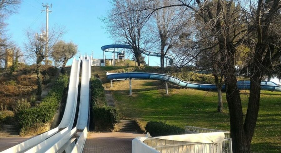 Custoza: Picoverde Water Park Skip-the-Line Ticket - A pool day just outside Verona