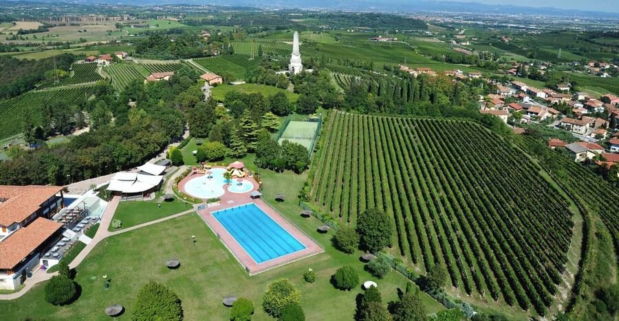 Custoza: Picoverde Water Park Skip-the-Line Ticket - Poolside comfort and useful facilities