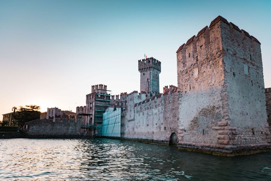 Desenzano del Garda: Sunset Boat Trip at Sunset with Drink - Finding the second jetty in Desenzano