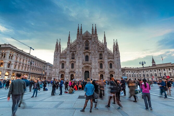 Discover Milan's Marvels: Last Supper, Duomo & Secret Gems Tour - Piazza Affari and Cattelan’s L.O.V.E. sculpture