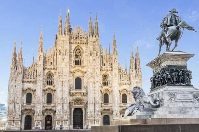Duomo Cathedral Guided Tour - Hearing the guide clearly inside a huge church